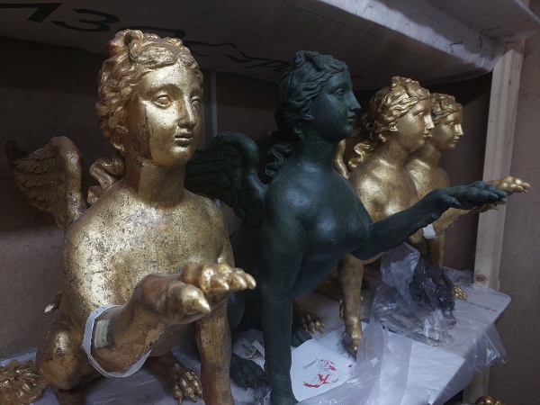 Завершается реставрация исторических сфинксов в бывшем имении графов Шереметевых - усадьбе Останкино.

Фото: "АСМ Групп".