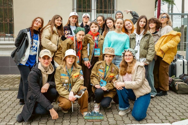 Активисты студенческого педагогического отряда «КМВ» прошли ежегодные инструктивно-методические сборы «Новичок» для будущих вожатых студенческих отрядов Ставропольского края. 

Активисты закрепили полученные теоретические знания на практике, усовершенствовали свои организаторские и ораторские навыки, поучаствовали в лагерных событиях и получили огромный опыт в организации больших мероприятий.