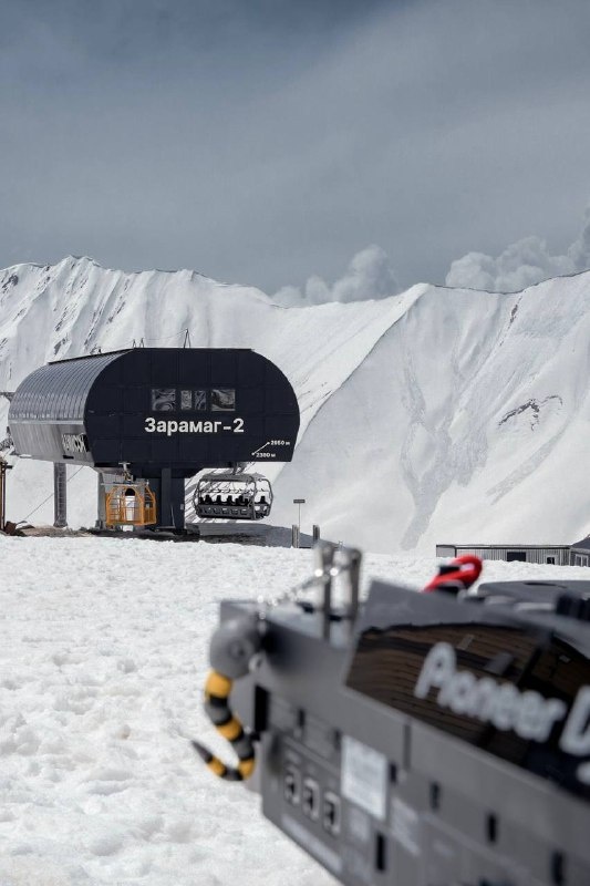 «Мамисон» стал главным горнолыжным открытием России в 2025 году.

Курорт получил специальный приз ежегодной национальной премии «Горы России». 