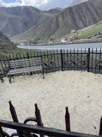 Родник у дороги в Гули