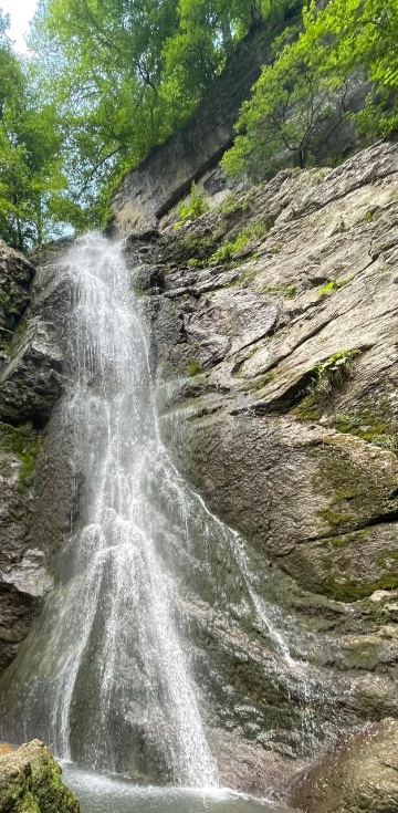 Эка-Чожинский водопад