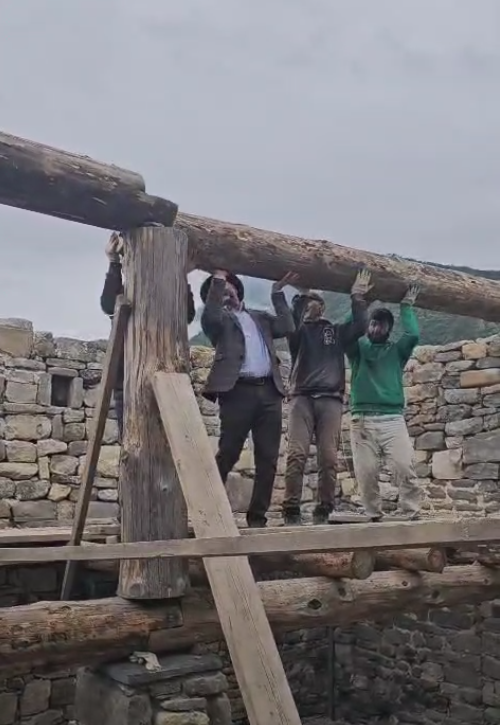 Специалисты "АСМ Групп" последние четыре дня посвятили авторскому надзору за реставрационными работами на Башенных комплексах Хайрах, Нижний Пуй, Дошхакле, Кели, Тумги и Эбан. Замечания выданы, многие вопросы решены, возвращаемся в Петербург.
