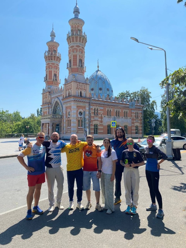 Тащим из чатиков команды исключительно теплые моменты на гонке Caucasus ultra trail.

Гонка в самом разгаре
За сегодня без DNF! 

Погода на Кавказе солнечная. 
В горах без осадков.
Лидеру до финиша один рывок!

Приезжайте встречать финишеров самой длинной гонки Кавказа на озеро Гижгит.

Смотровая площадка Кабардино-Балкарская Республика, Эльбрусский район, сельское поселение Былым
https://yandex.ru/maps/org/smotrovaya_ploshchadka/230540166205?si=nwarcxcc37n9wv1pmvkr4ujnbg