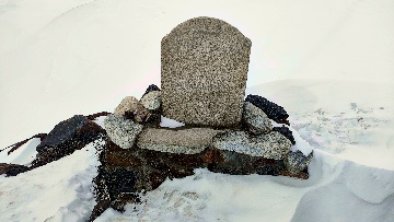 Памятник «Героям обороны Приэльбрусья»