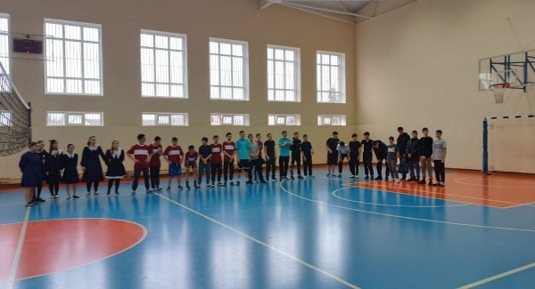The municipal stage of the volleyball competition among school teams for the Cup of the Head of the Republic of South Ossetia-Alania took place in the Irafsky District, which contributes to the achievement of the goals and objectives of the state program “Sport of Russia.”

The tournament was held from November 27 to December 4 at the secondary school in the village of Surkh-Digora.

During the busy program, the young athletes demonstrated high levels of training, confident play, sportsmanship, and a genuine passion for volleyball. All matches took place in a warm and friendly atmosphere, becoming a real celebration for participants and fans alike.