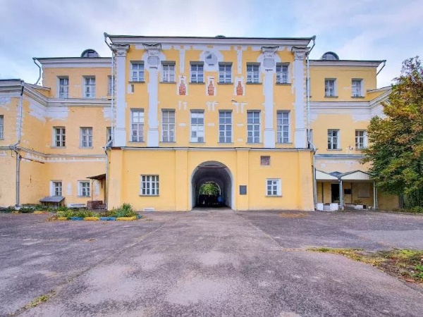 В рамках масштабной и столь необходимой программы по выявлению сведений по истории и материальной культуре Ингушетии, историки "АСМ Групп", по инициативе Благотворительных фондов "САФМАР" и "Возрождение", продолжают активную работу в различных городах и регионах России и зарубежья. В настоящее время ведется интенсивная работа в музеях и архивах Москвы и Московской области. 

Государственный исторический музей, Институт археологии Российской Академии наук, Музей архитектуры им. Щусева, Институт искусствознания Российской Академии наук, Российский военно-исторический архив - это лишь короткий список учреждений, в чьих фондах содержатся крупицы драгоценной информации, способной пролить свет на историю Ингушетии. 

В тесном сотрудничестве с ведущими академическими и культурными институциями, "АСМ Групп" продолжает исследовательскую работу по возвращению истории.
