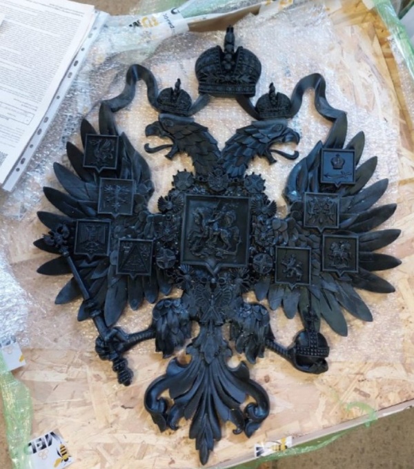 Вот так выглядят металлические детали ворот, восстанавливаемых по проекту "АСМ Групп". Ворота в Приоратский парк должны быть восстановлены и установлены до конца года.