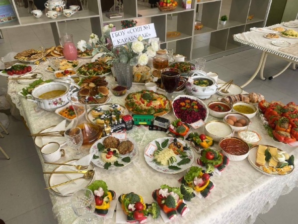 Муниципальный этап конкурса «Лучшая школьная столовая» прошёл в Ингушетии.

В школах Карабулака, Сунжи и Сунженского района состоялся муниципальный этап Всероссийского конкурса. Мероприятие направлено на улучшение школьного питания, внедрение современных технологий и распространение лучших практик работы столовых.

Победители в номинации «Лучшая школьная столовая городской школы»:

ГБОУ «СОШ №1 г. Карабулак» — диплом I степени.
ГБОУ «СОШ №2 г. Сунжа» — диплом I степени.