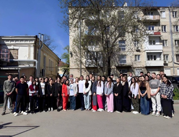Преподаватели и студенты Юридического института ПГУ отправились в поездку в Волгоград для участия в патриотической акции «Дорогами героев, стезею славы».