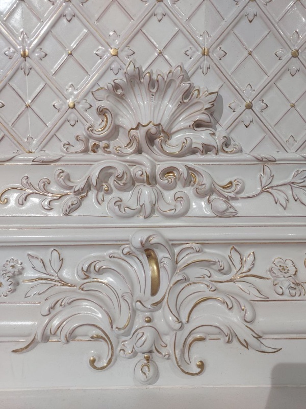 Государственный музей изобразительных искусств Республики Татарстан в центре Казани, имеет кроме роскошной экспозиции и вполне симпатичные печи и камины, украшающие интерьеры.