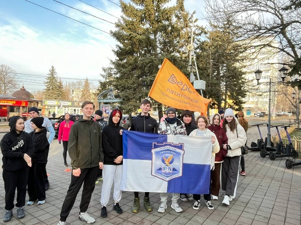 Студенты ПГУ приняли участие во всероссийской акции #ЗачётныйСТУДзаБЕГ

Акция приурочена ко Дню российского студенчества. Спортсменам предстояло преодолеть дистанцию в 5 км! 