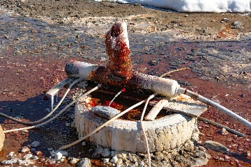 Тибский минеральный источник