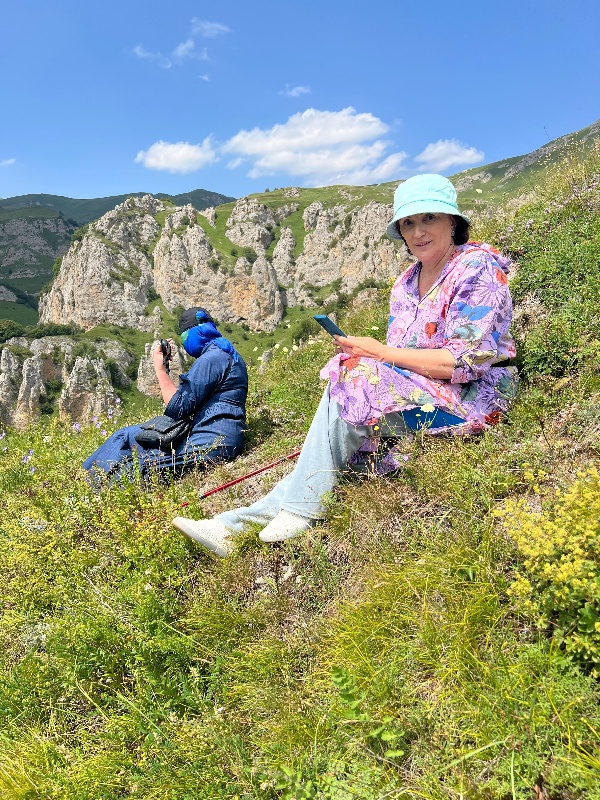 На днях состоялась экскурсия в Вийлах, которая оставила у участников яркие впечатления и массу положительных эмоций. Гости познакомились с богатой историей местности, прогулялись по живописным уголкам и узнали множество интересных фактов о культурном наследии региона.