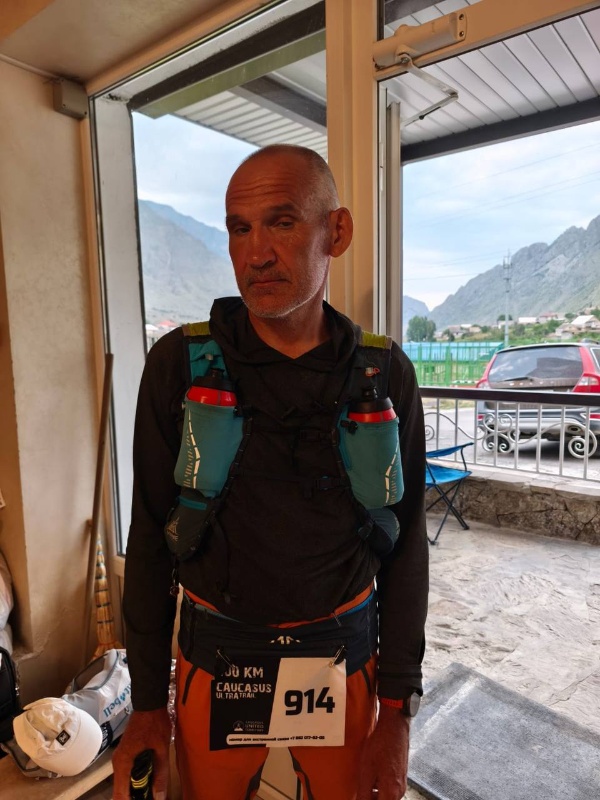 Немного из жизни на Базе Жизни Верхняя Балкария.

Сюда прибыли 8 участников вышедших из БЖ Камата.
Еще 27 в пути.