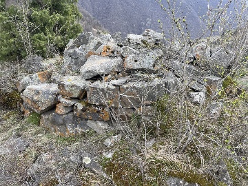 Ядрообразный мавзолей №2 в Тарш 