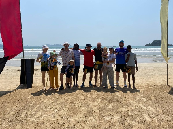 Старт первого круга.
12:00 по местному времени в Шри-Ланке.