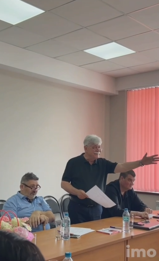 В ПГУ стартовал второй этап аттестации выпускников. Он начался с защиты студентов ИМО направлений подготовки «Международные отношения» и «Журналистика».

Выпускники продемонстрировали впечатляющие результаты, их работы были выполнены на высоком уровне и отличались оригинальностью и интересными проектами. 