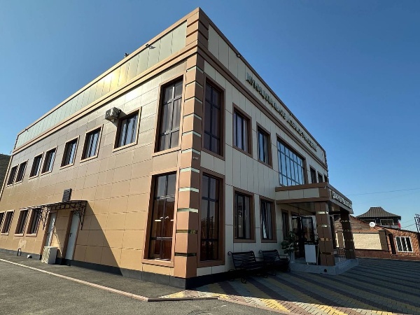 Дом культуры в с.п. Галашки после капитального ремонта открывает свои двери раньше срока.

Строители справились быстрее, чем планировалось, и уже сейчас жители села могут наслаждаться обновленным культурным центром.

Более 11 млн рублей было направлено на полный комплекс работ: от демонтажа старых покрытий до модернизации всех систем. Теперь ДК — это современное и комфортное пространство для творчества и досуга. 

Уже со следующего года обновленный Дом культуры в Галашках планирует провести около 58-ми мероприятий и порадовать сотни зрителей.