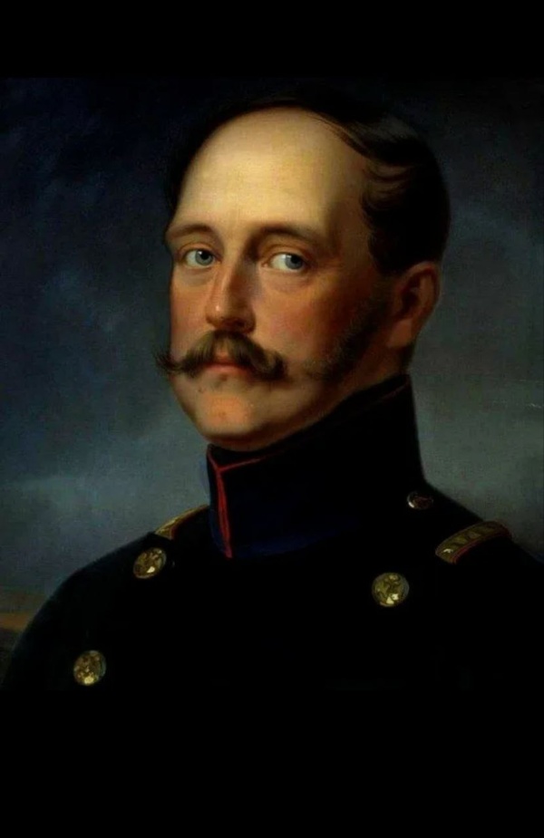 Сегодня, в 1836 году, император Николай I издал указ "О неразломке зданий, построенных во времена Петра Великого". Документ стал первым шагом к законодательной охране архитектурных памятников Российской империи.

Согласно велению императора, в Петербурге и по всей России запрещался слом исторических зданий без разрешения государя. В целях сохранности памятников петровского времени было предписано на всех прошениях о разломке зданий указывать год их постройки.

Получив в молодости хорошее инженерное образование, Николай I проявил изрядные знания в области строительства и строительной техники. Так, император сделал удачные предложения в отношении купола Троицкого собора в Петербурге. В дальнейшем, уже занимая высшую в государстве должность, он внимательно следил за порядком в градостроительстве, и ни один значительный проект не утверждался без его подписи. Им был издан указ, регламентирующий высоту частных зданий в столице. Указ ограничивал высоту любого частного здания шириной улицы, на которой это здание строится. При этом высота частного здания не могла превосходить 11 саженей, что соответствует высоте карниза Зимнего дворца - 23,47 метра. Тем самым была создана известная, существовавшая до последнего времени Петербургская городская панорама.
