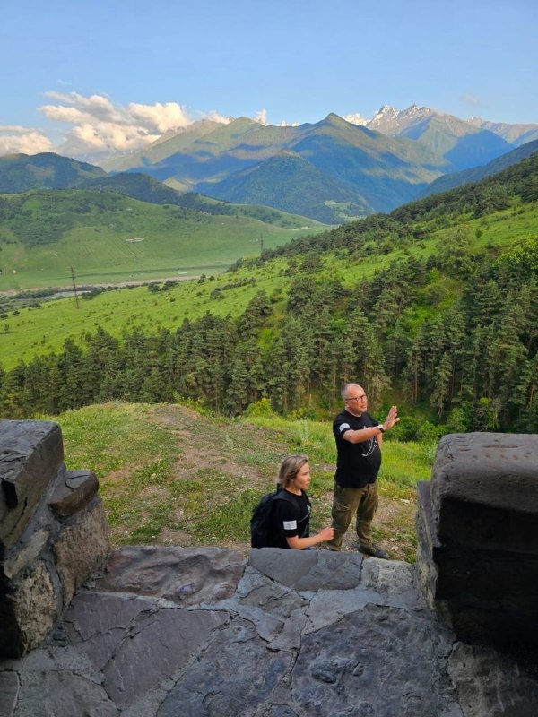 Архитекторы "АСМ Групп" продолжают авторский надзор за реставрационными работами на башенных комплексах Ингушетии. Хайрах, Пуй, Дошхакле, Кели, Тумги и Эбан - актуальные площадки сегодняшнего дня. Скоро к ним прибавятся стартовавшие работы на башенных комплексах Фуртоуг и Гаракх.