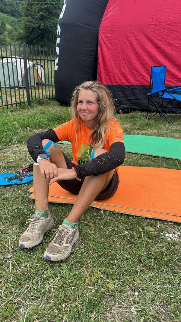 А тем временем База Жизни Джейрах полнится атлетами и самые быстрые уже покинули ее в порыве к финишу!