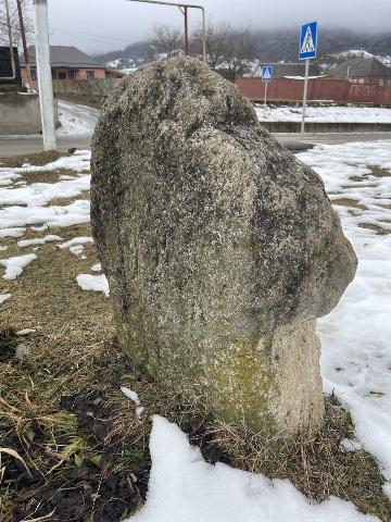 Антропоморфная стела в с. Мужичи