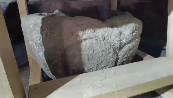 Передача  артефактов из храма "Тхаба-Ерды" в краеведческий музей им. Т. Мальсагова на временное хранение, в связи с проведением подготовительных работ объекта.