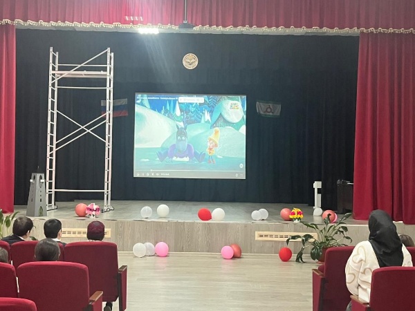 16-20.12.2025г.В Доме культуры с. п. Ляжги состоялись вечера — для наших самых юных зрителей мы устроили просмотры  новогодних фильмов и мультфильмов «Чудеса случаются»!

Маленькие гости с восторгом погрузились в атмосферу зимнего волшебства: на большом экране оживали любимые герои, звучали весёлые песни, а в зале царило настоящее праздничное настроение.