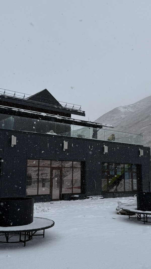 Курорт «Мамисон» посетили иностранные журналисты из ОАЭ, Турции, Казахстана и Китая. 

Делегацию встречала команда Кавказ.РФ во главе с заместителем генерального директора Рустамом Тапаевым.

Журналисты посетили новый инфоцентр и оценили масштаб курорта.