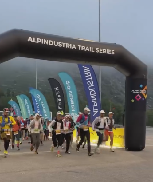 Старт фестиваля трейлраннинга – ALPINDUSTRIA ELBRUS RACE.

На дистанцию отправились участники EWR, EWR PRO и WER 80 — самых протяженных маршрутов гонки. Впереди у них десятки километров горных троп, набор высоты, перевалы и долгий путь к финишу.

ALPINDUSTRIA ELBRUS RACE — уникальный забег по высокогорью Приэльбрусья, который проходит по самым живописным и нетронутым участкам Кавказа с профессиональной организацией и особым вниманием к безопасности.