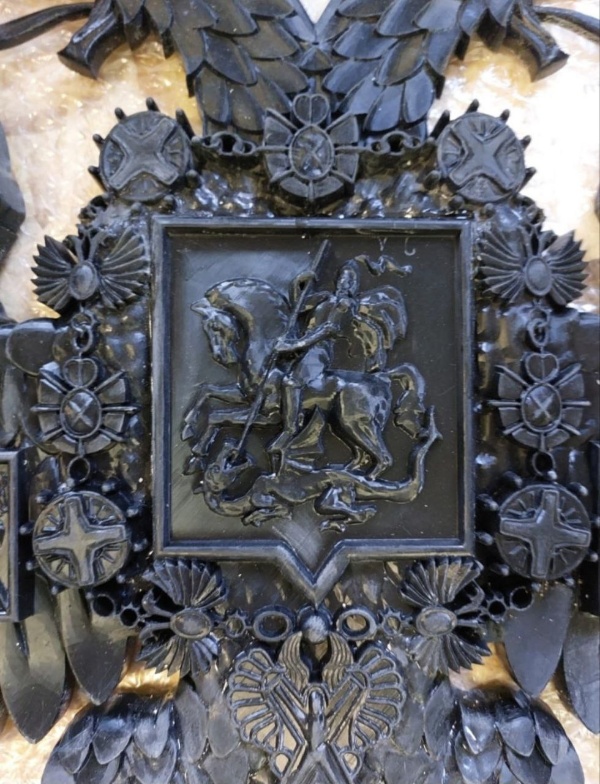 Вот так выглядят металлические детали ворот, восстанавливаемых по проекту "АСМ Групп". Ворота в Приоратский парк должны быть восстановлены и установлены до конца года.