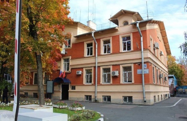 Особняк Нестора Никифоровича Кайгородова на проспекте Тереза, 29 в Петербурге обрел статус памятника регионального значения.

Точное время постройки двухэтажного здания не установлено, но на карте 1858 года уже обозначено само здание и несколько дворовых построек.

В 1905 году Нестор Кайгородов был разжалован и отправлен с поста коменданта Свеаборгской крепости в отставку, после чего поселившись в Лесном, стал председателем "Общества пособления ученикам Лесновских женских гимназий принца Ольденбургского", а также членом Русского технического общества.

Кирпичный особняк с мезонином - одна из немногих сохранившихся построек в Лесном и в данном квартале является единственным сохранившимся напоминанием об истории развития территории Лесного в XIX-XX веках.

По материалам КГИОП СПб.