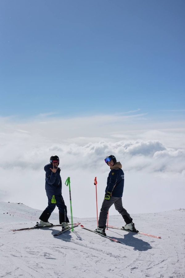 The men's team and juniors are preparing for the new season on Europe's highest mountain. The women's team and juniors will join them in the coming days.

The Russian alpine skiing team is actively training on Elbrus, where its traditional summer training camp is taking place.

As Europe's highest mountain, Elbrus offers unique conditions for training, and the ski season here is the longest in Russia, lasting on average from late November to early June. It is the country's main summer training base.