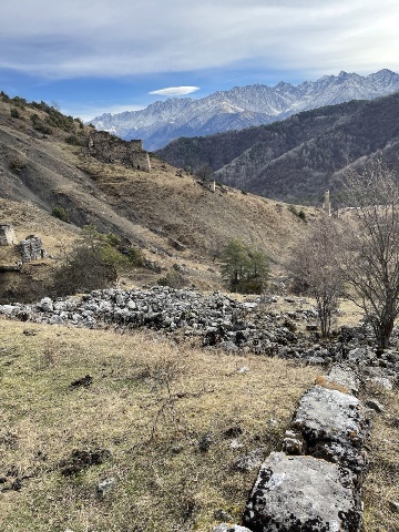 Циклопические постройки в Верхнем Карт