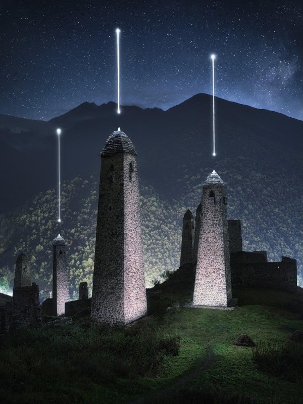 На фото башни комплекса Эрзи. Никаких эффектов, ИИ и прочего — только фотограф и его навыки.

В сентябре в Армхи прошел фестиваль Nature Photo Camp. Фотографы ночью выезжали на съемки в горы, не смотря на дождь и туман, создавали такие невероятные кадры, используя дроны. Ведь горная Ингушетия прекрасна в любое время года!

Фотографы: Константин Шамин и Александр Перч