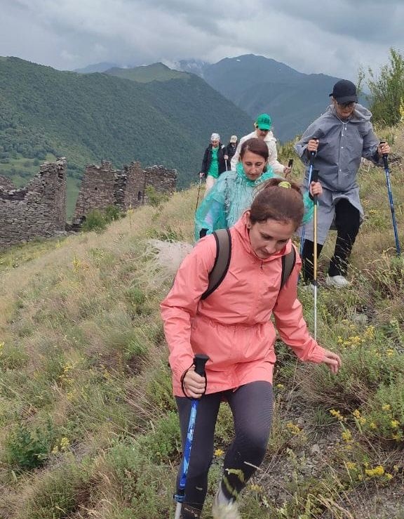17.07.2025 г. Экскурсия в историко-архитектурный комплекс Коротах
Участники экскурсии побывали в селе Коротах, расположенном в горах Чеченской Республики. Поездка прошла спокойно и оставила приятные впечатления.