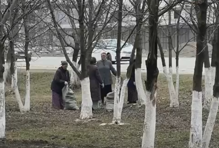 В Урус-Мартановском муниципальном районе активно проводятся мероприятия по повышению санитарно-экологического состояния района. В субботниках участвуют все ведомства и организации не только из города Урус-Мартан, но и из 12-ти поселений района. Особое внимание уделяется территориям, прилегающим ко всем организациям и учреждениям. Очищаются городские парки и скверы, продолжается очистка окраин и проезжих частей.  