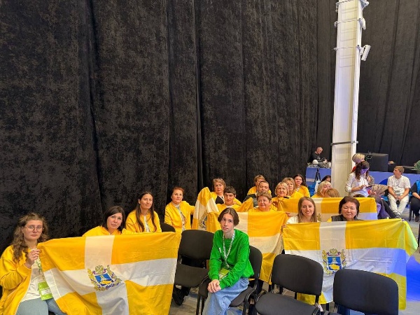 В Москве прошёл XI Национальный чемпионат профессионального мастерства «Абилимпикс». 

Впервые в нём приняли участие представители Пятигорского государственного университета!

Доцент ИМО Мария Павлова выступила экспертом национального этапа, а студентка 4 курса Мариана Батдыева заняла 2 место в категории «Переводчик».

«Абилимпикс» объединяет людей с особыми возможностями со всей России и помогает раскрывать профессиональный потенциал!