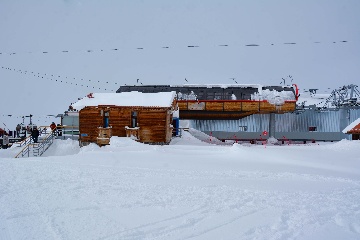 Станция канатной дороги «Мир» (POMA-3)