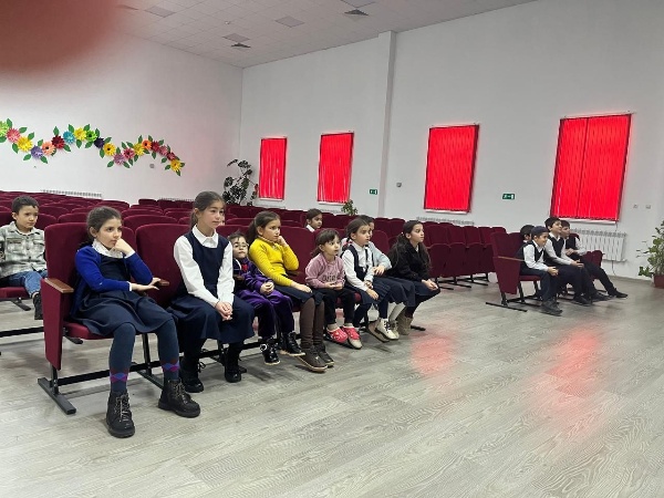 27 января 2026 года русская литература отмечает юбилей: 200 лет со дня рождения Михаила Салтыкова‑Щедрина. 

По случаю юбилея, в соответствии с Указом Президента РФ В. В. Путина, по всей стране проходят памятные мероприятия. В их числе — мультпоказ «Гений сатиры», где зрители смогли познакомиться с экранизациями сказок М. Е. Салтыкова‑Щедрина.